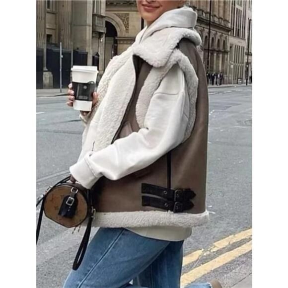 Cozy Faux Shearling Trim Vest Coat - Picture 4 of 4